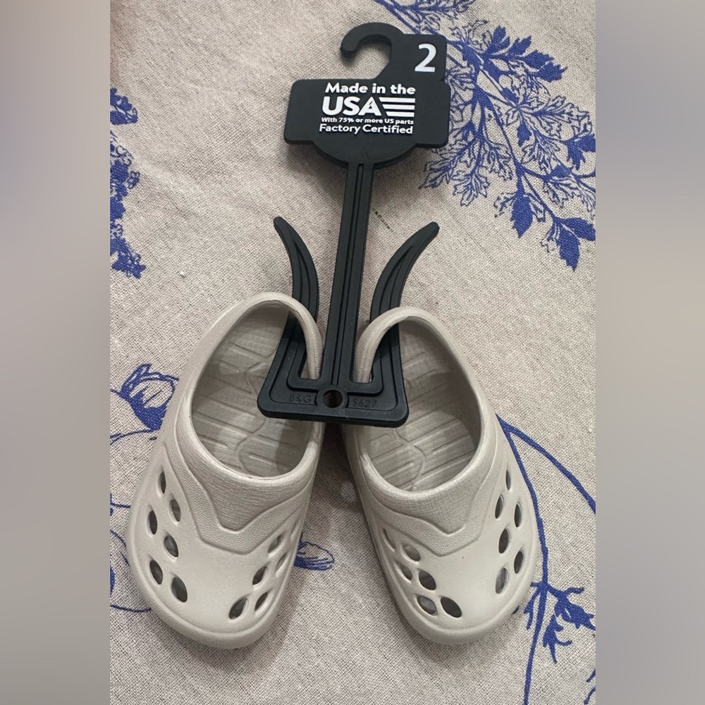 Kids Slip-On Clog - Cream Lightweight Comfort